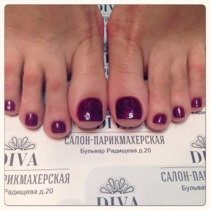 Педикюр полный + покрытие Shellac + дизайн 1200 руб.