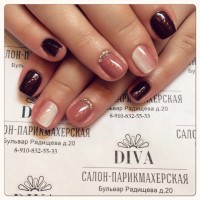 Покрытие гель лак (Shellac) + маникюр + дизайн 590 руб.